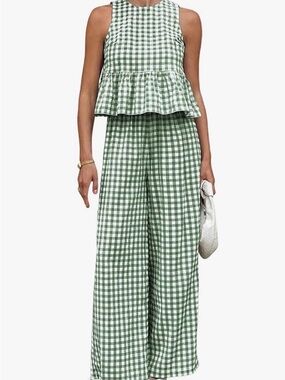Green Gingham Sleeveless Peplum 2 pieces